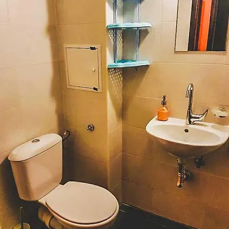 Inviting Near Central Railway Station بيت ضيافة