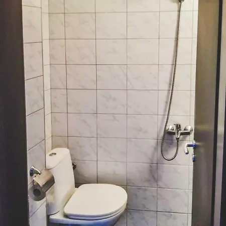 Inviting Near Central Railway Station *