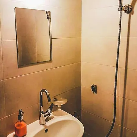 Inviting Near Central Railway Station Guest house